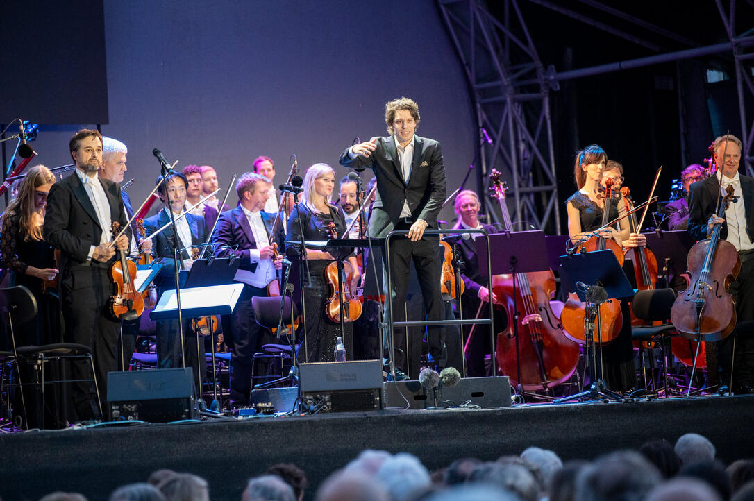 Abschlusskonzert Kevin Griffiths und das Sinfonieorchester Liech