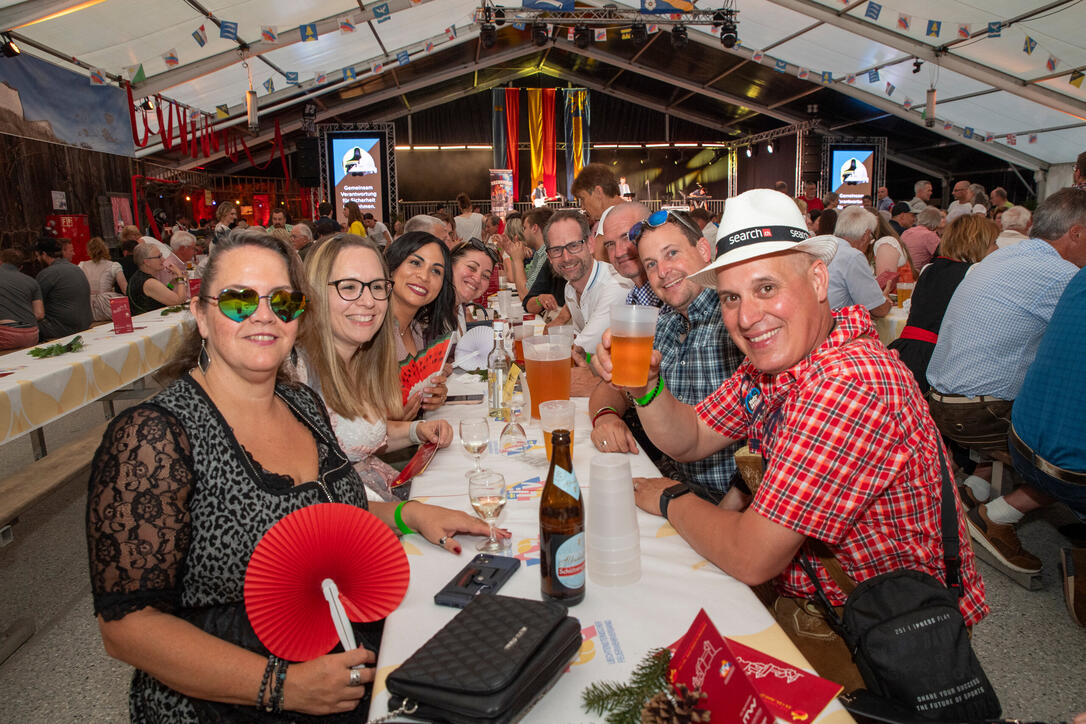 Kick-off Landesfeuerwehrtag mit "Füürwehrstadl" in Balzers