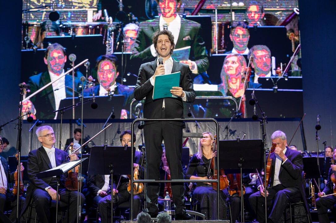 Abschlusskonzert Kevin Griffiths und das Sinfonieorchester Liech