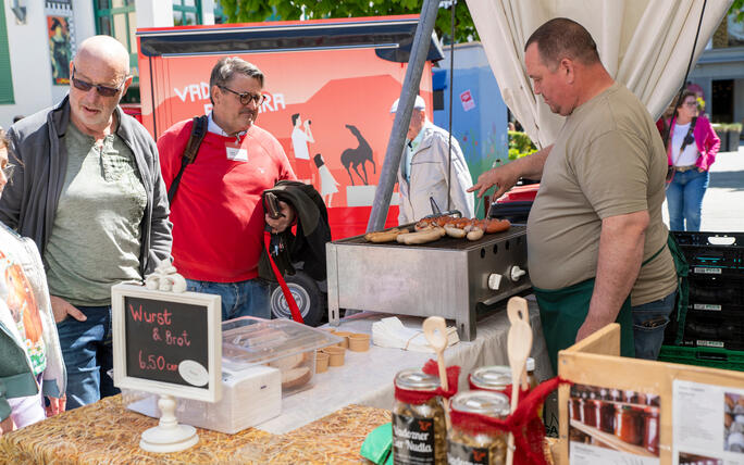 Frühlingsmarkt - Lokal+Fair trifft Biodiversität in Vaduz