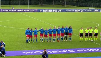 Die Liechtensteinische Nationalhymne beim letzten Spiel der Women's Nations League