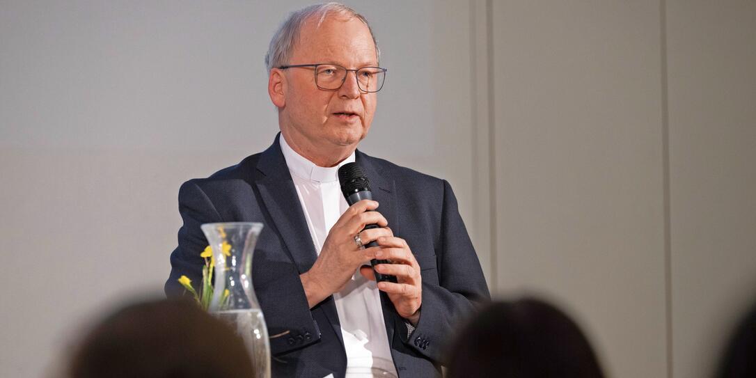 250221 Hot-Spot-Talk mit Bischof Benno Elbs 250221 Hot-Spot-Talk mit Bischof Benno Elbs