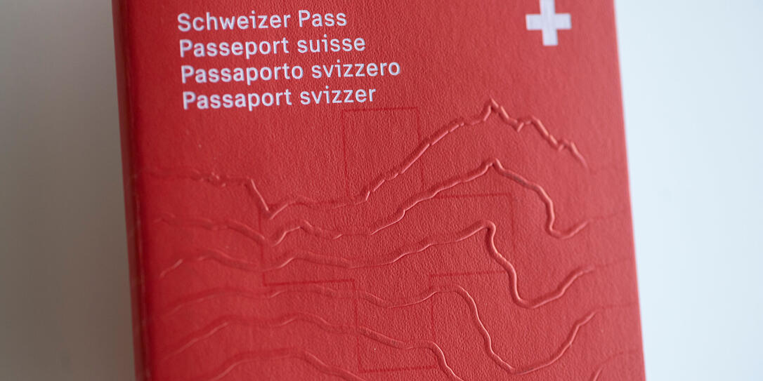 Von Vaduz über Wien nach St. Gallen und wieder nach Vaduz – dies ist der Ablauf für die Beantragung des Schweizer Passes.