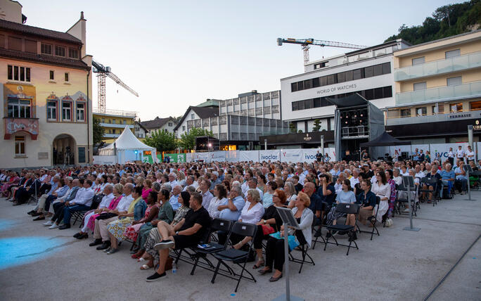 Abschlusskonzert Kevin Griffiths und das Sinfonieorchester Liech