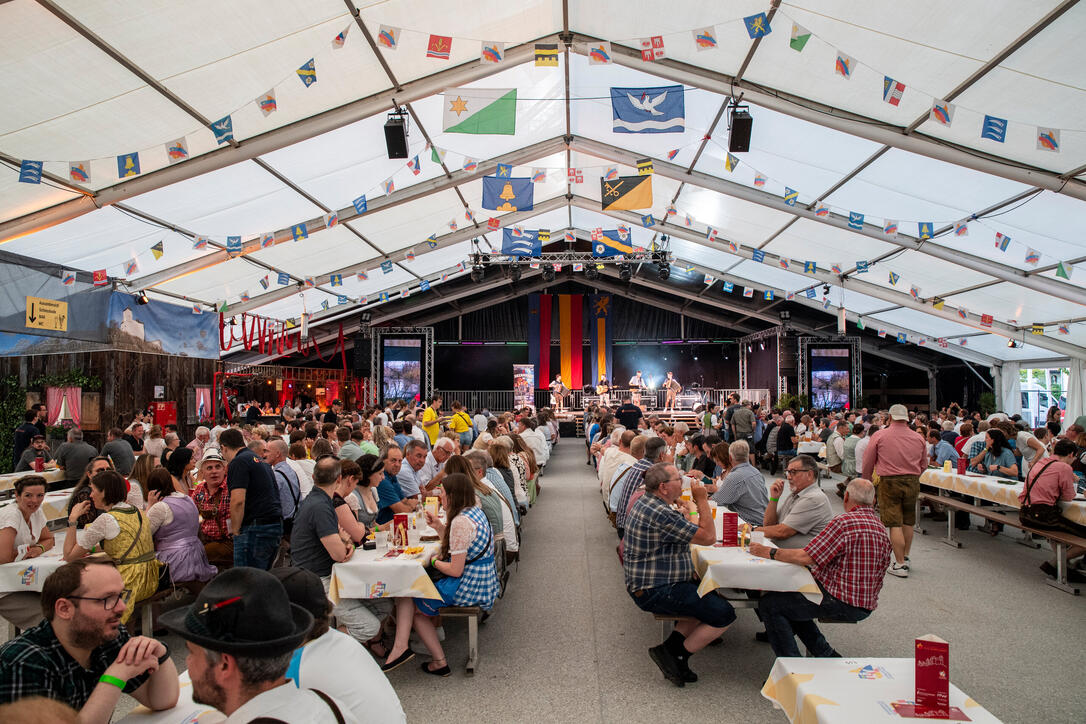 Kick-off Landesfeuerwehrtag mit "Füürwehrstadl" in Balzers