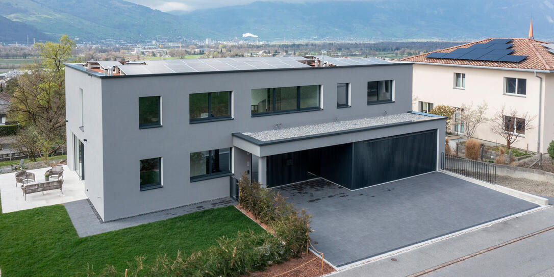 Ein besonderes Haus mit grosser Loggia Ein besonderes Haus mit grosser Loggia