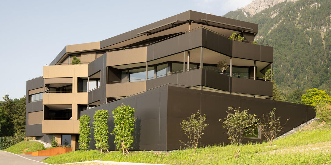 AIL Ein besonders Farbspiel der Fassade AIL Ein besonders Farbspiel der Fassade
